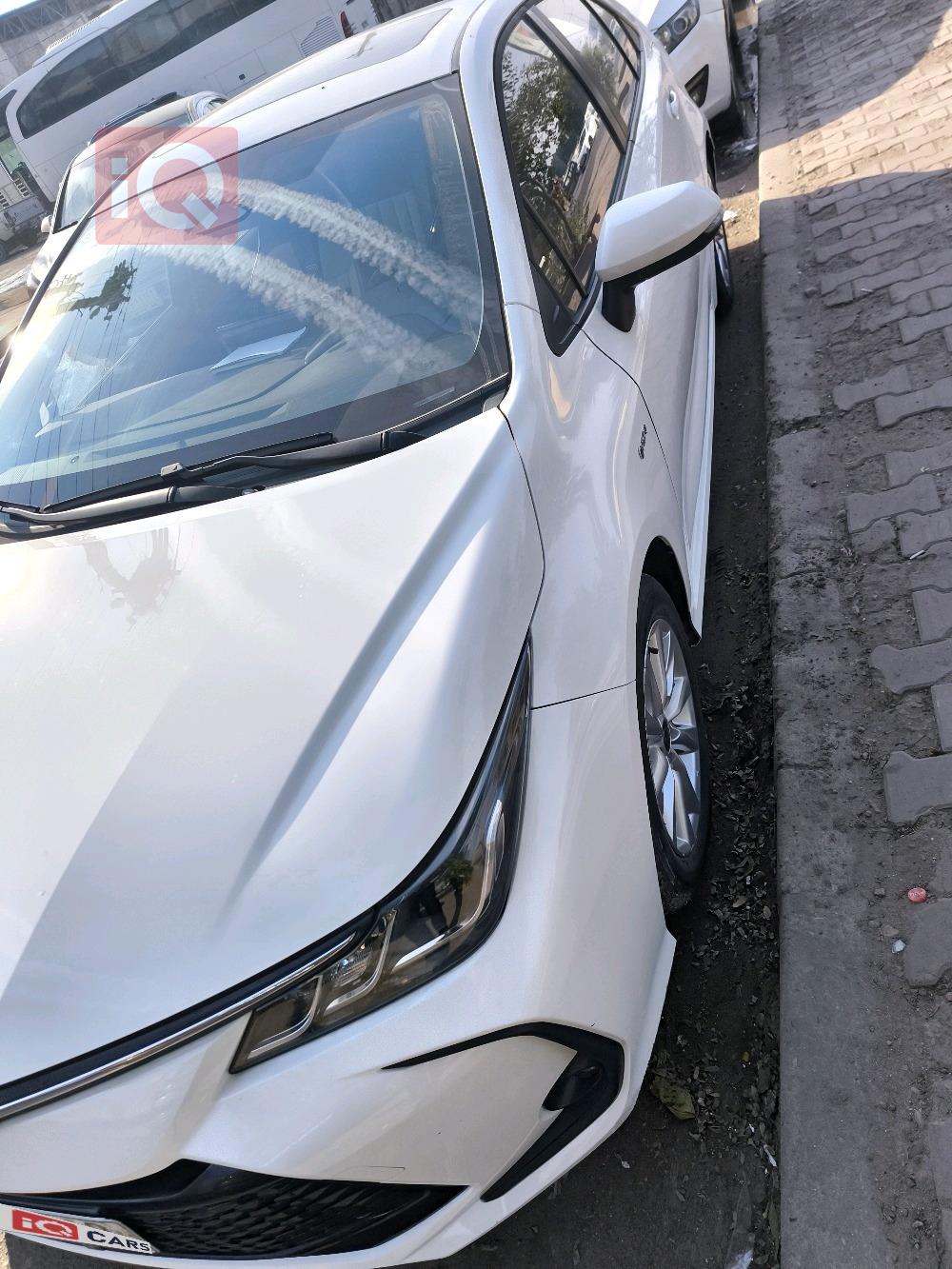 تۆیۆتا کۆرۆلا